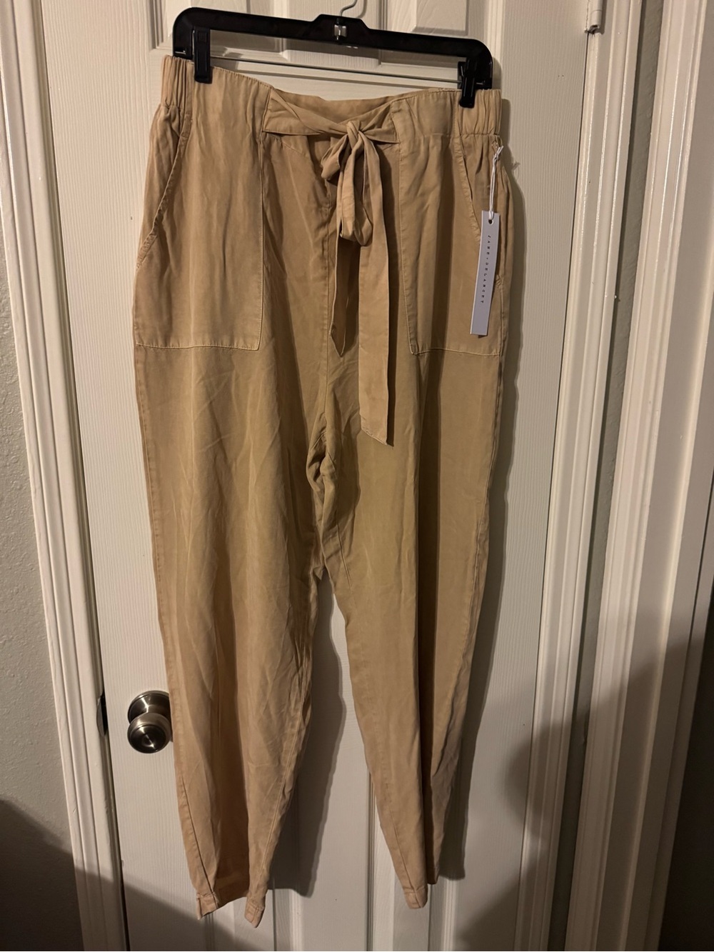 Jane & Delancey NWT SZ S Tie-Waist Beige Pants Front pockets
